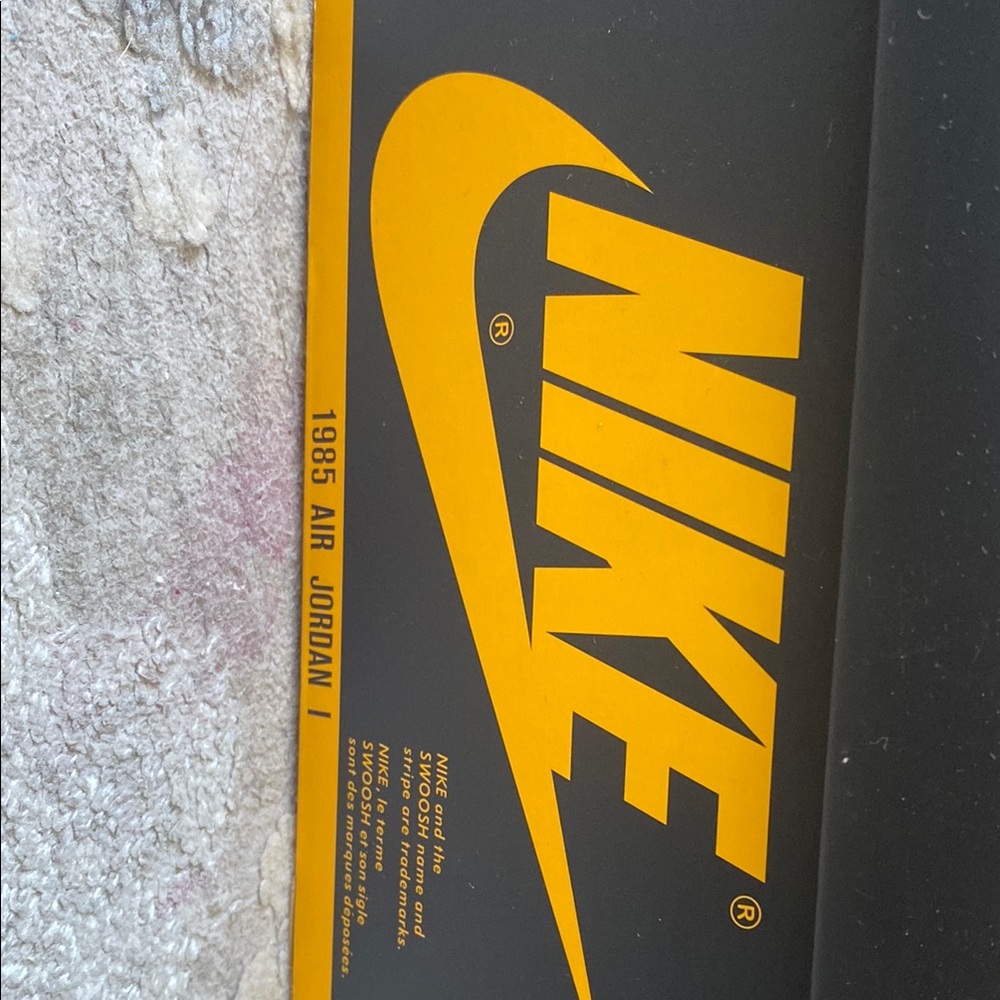 Nike Black and Yellow High-Top Sneakers. Jordan pollen leather 9,5 size - Picture 4 of 6
